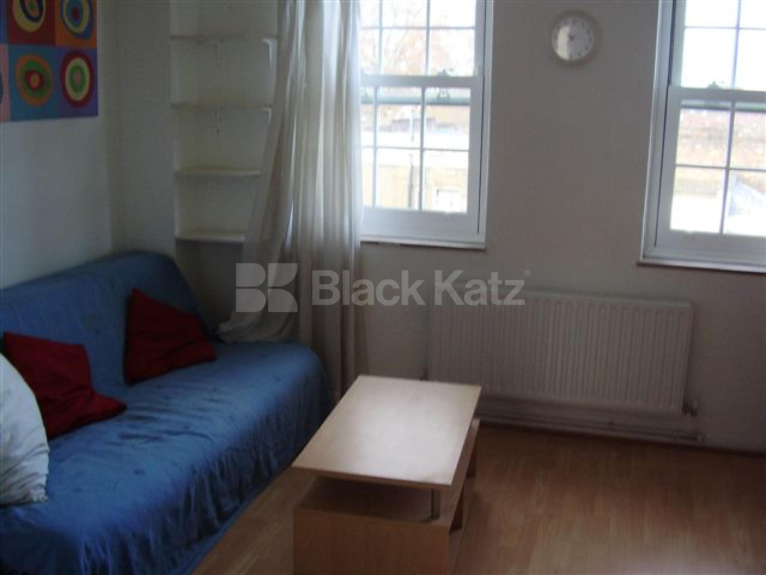 			2 Bedroom, 1 bath, 1 reception Flat			 Lloyd Baker Street, ANGEL WC1 wc1x